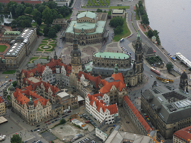 Sehenswürdigkeit: Hofkirche und Residenzschloss in Dresden